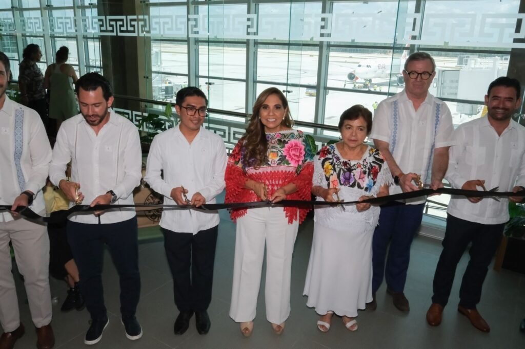 Nuevo aeropuerto de Tulum recibe vuelo inaugural de Toronto