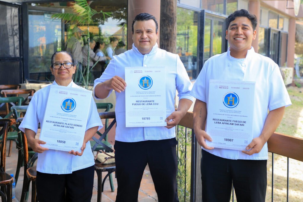 Entrega gobierno estatal Distintivos “H” a restaurantes de Africam Safari